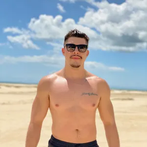 Frankly Tavares  🏳️‍🌈⃤
