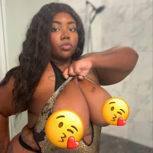 LENA UR BBY💦VC QUEEN 🟢