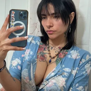 Mia 💜