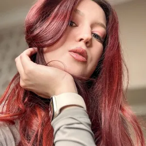 NIKOLETTA 🖤