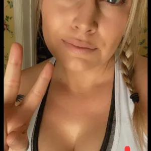Kdrod DDD Bi Tattooed Mom