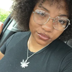 Tiá Renée