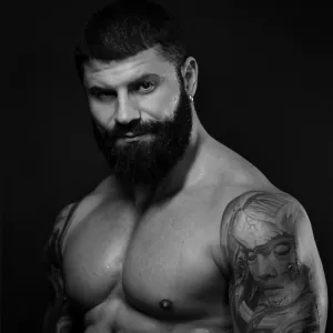 Xtream Leonard