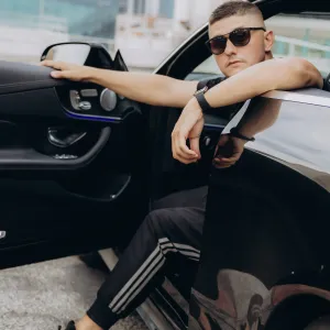AlexJ