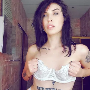 Skyla Snow