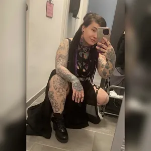 inkedgirl 🌙