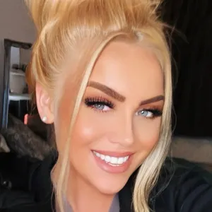 Kelly 🌸 HOTTEST DUTCH GIRL ON OF 🥇