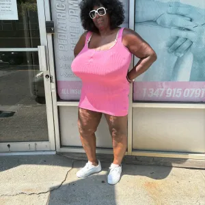 BIG BUSTY VANESSA