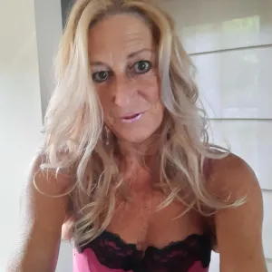 Nylons and Heels fetish Lady 