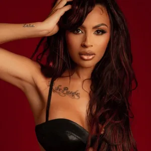 Paula Deanda