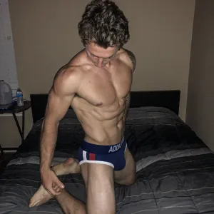 Connor Hart Read Bio!