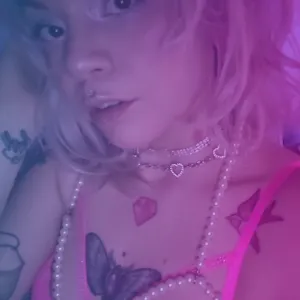🩷Femme Enby🧚🏼‍♀️✨️