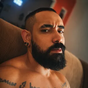 Mr. Greg ®