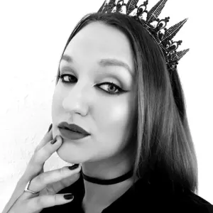 The Midwest Mistress