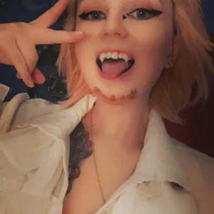 Fangy Femboi
