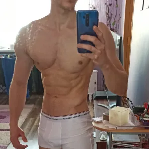rippedmuscleboy