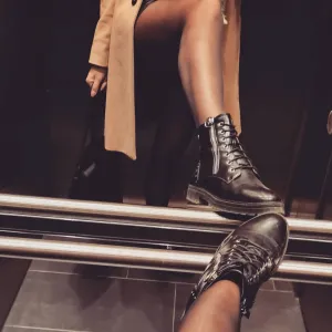 sockedfeet_💋