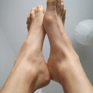 MiiasCuteFeet