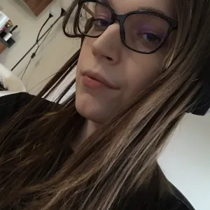 Hazel <3