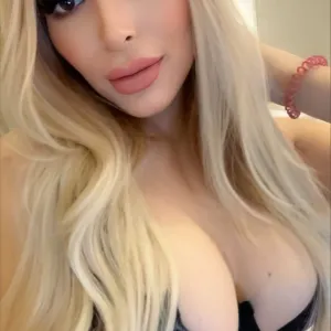 Annette Uribe