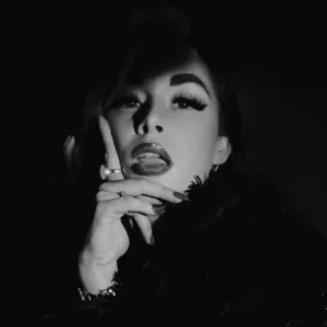 Goddess Luna Wilde 🍓