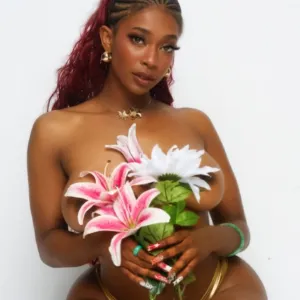 KITANA FOXX 🦊