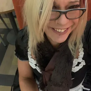 MistressKW’s Sissy piggy