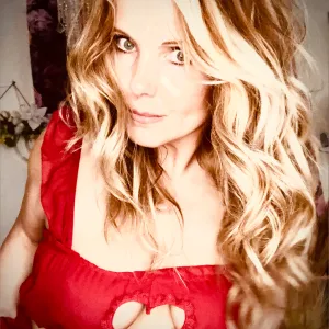 Layla James