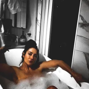 Lux Hotwife