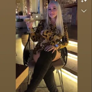 Savanna Snow