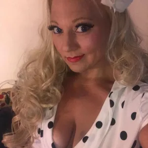 Miss Magnolia Doll