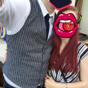 Alternative Bi Couple