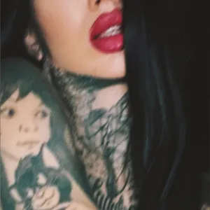 Nia Suicide