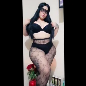 Nicole luna