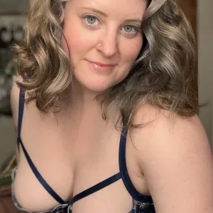 Iris_Knoxxx