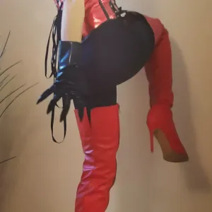 Mistress Natasha 👑