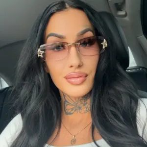 pretty raé 🦋