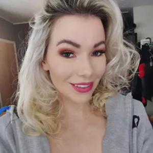 Nicky Phillips