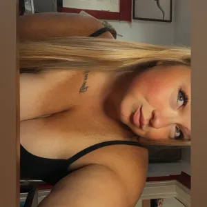Abby.peachy.xo