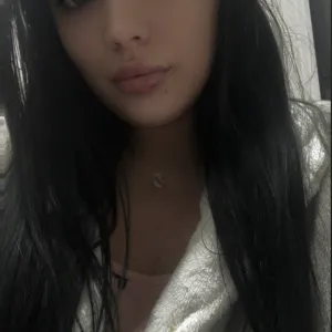 Your Wild Gaming Girl