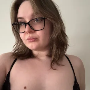 🍑💦 Curvy Nixie Sin 🍑💦