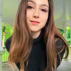 Emilia Jolly 🧚‍♀️