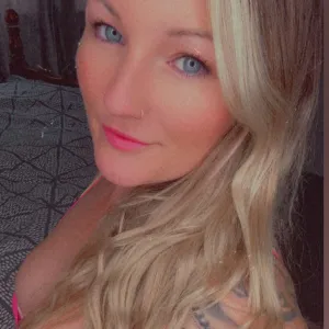 Blondeblueyes