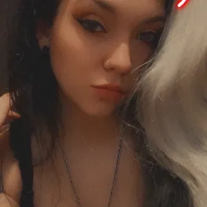 Dominica De La Muerte