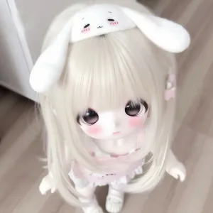 Flora ⋆｡‧˚ʚ🍓ɞ˚‧｡⋆