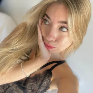 Bruna Blonde 👱🏼‍♀️