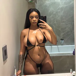 Juicy Pandora 💦