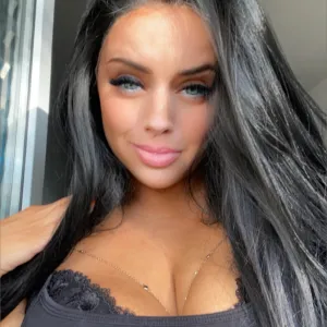 💖 Angela 💖