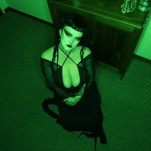 Ur Fave Goth