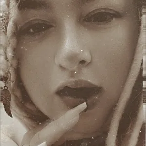 Lovesomeveronica28